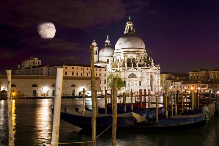 The Dark Side of Venice: Mysteries and Legends
