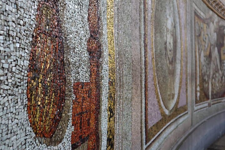 Vatican: St. Peter’s Basilica, Dome & Tombs Reserved Entry & Tour