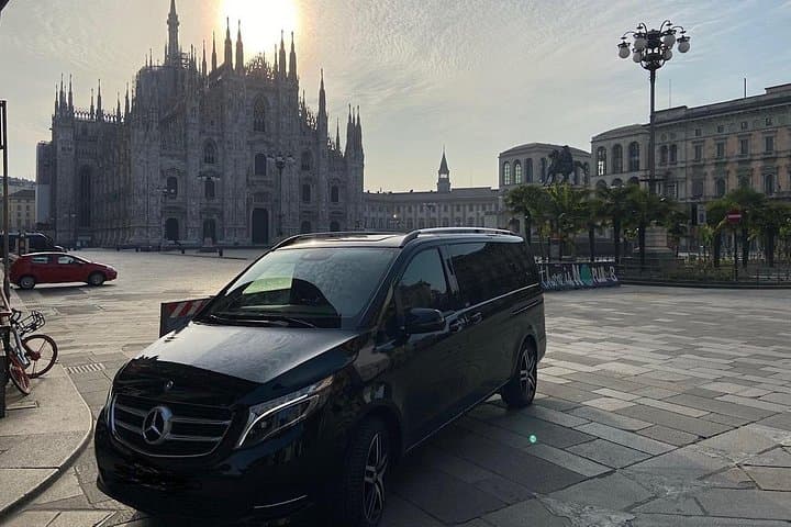 Florence: Private Transfer to/from Malpensa Airport or Milan