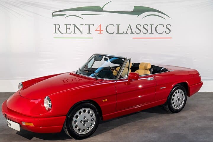 Vintage car rental on the lake for a day