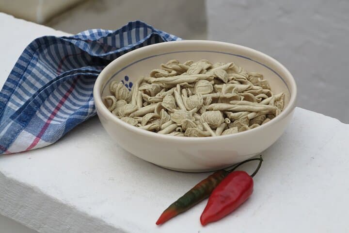 Pasta Cooking Classes and Apulian Recipes