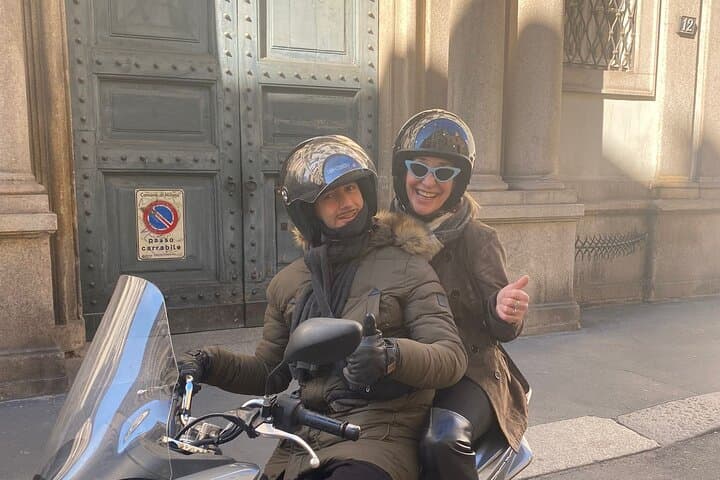 Milan Vespa Adventure: Private Tour for Couples and Friends