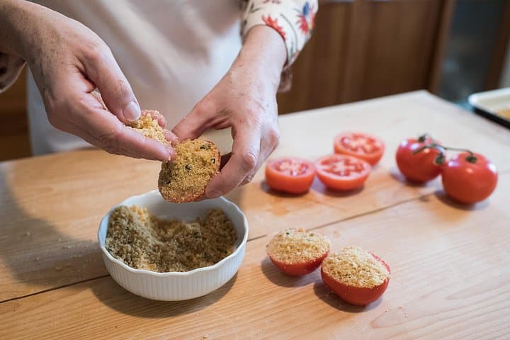 Private cooking class with lunch or dinner in Taormina