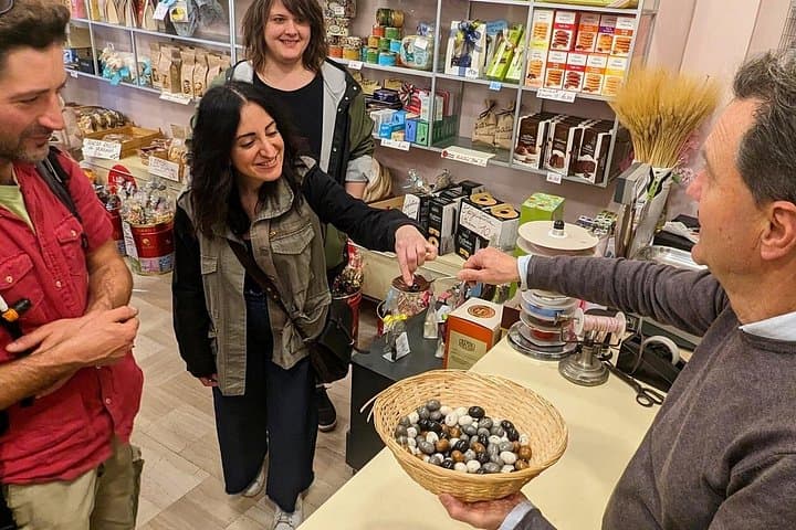 Try sassi dell'Adige in family shops