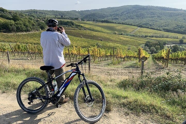 Discovering Chianti, e-bike tour - daily experience
