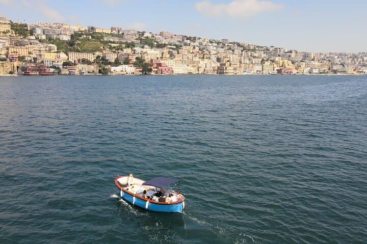 Naples : Snorkeling with a marine biologist & authorized guide