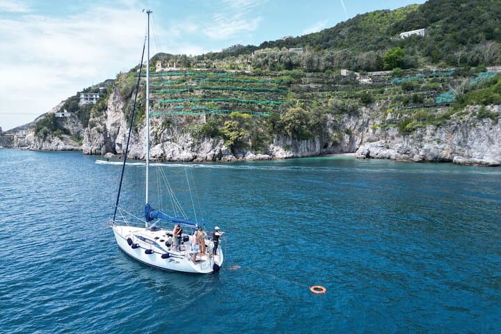 Boat tour of the Amalfi Coast with Aperitif