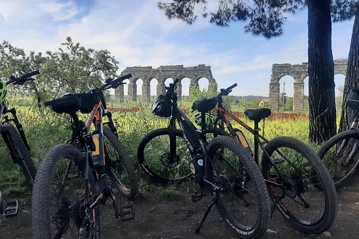 Ancient Appian Way PRIVATE Bike Tour