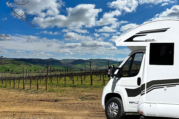 Private Camper Experience in the Florentine Hinterland