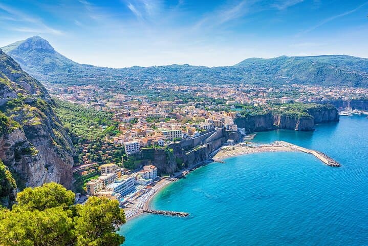 Private Transfer from the Airport to Amalfi Coast
