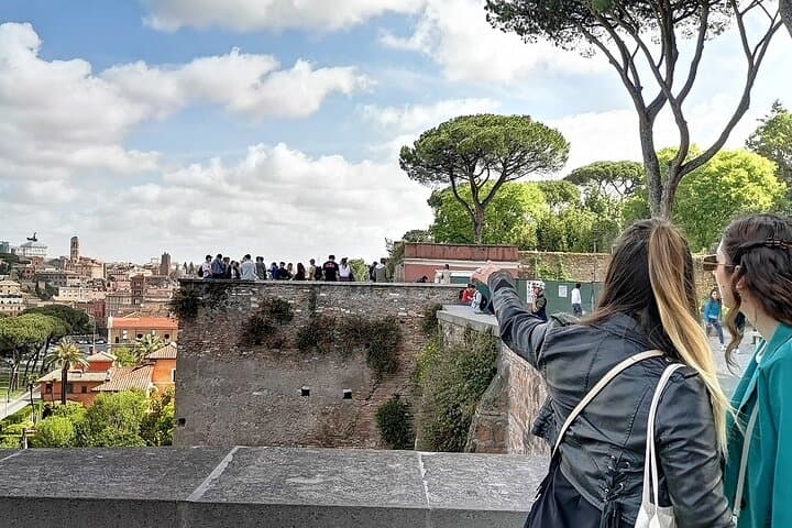 Rome’s Top Highlights by Luxury Golf Cart