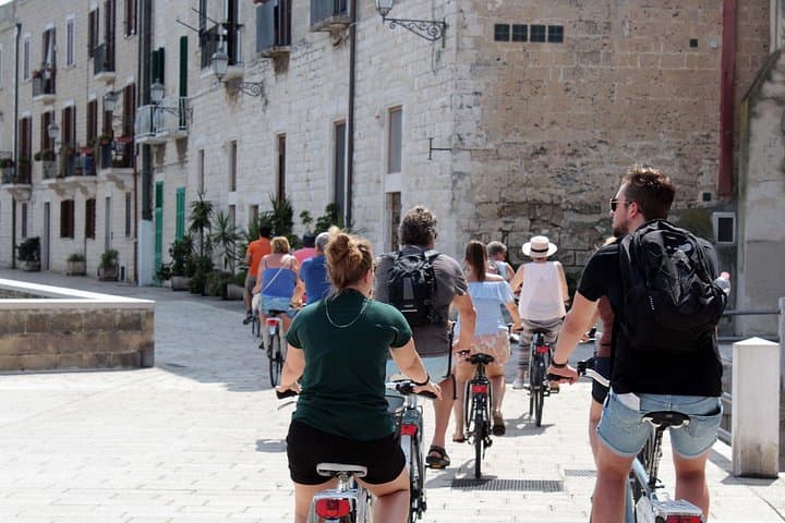 Bari: Bike Tour & Homemade Pasta Making with Nonna