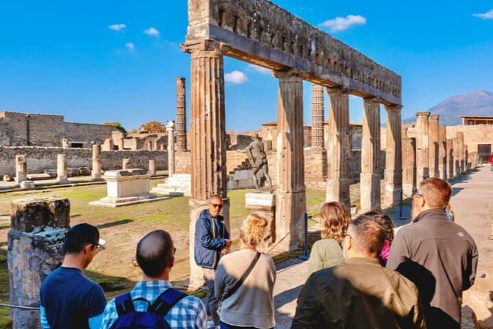 From Rome: Pompeii, Amalfi & Your Choice of Positano or Sorrento