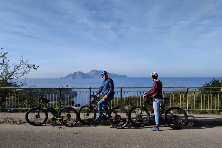 Sorrento: at the Vivaio by E-Bike with Limoncello Tasting