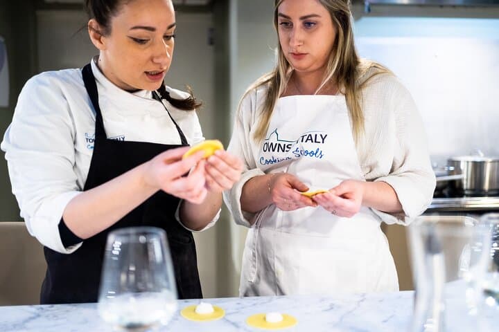 Milan Pasta and Tiramisu Cooking Class with Unlimited Wine