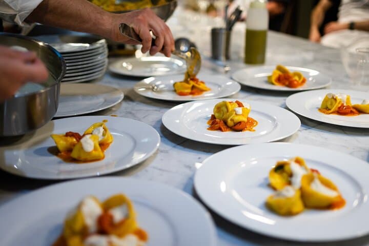 Milan Pasta and Tiramisu Cooking Class with Unlimited Wine