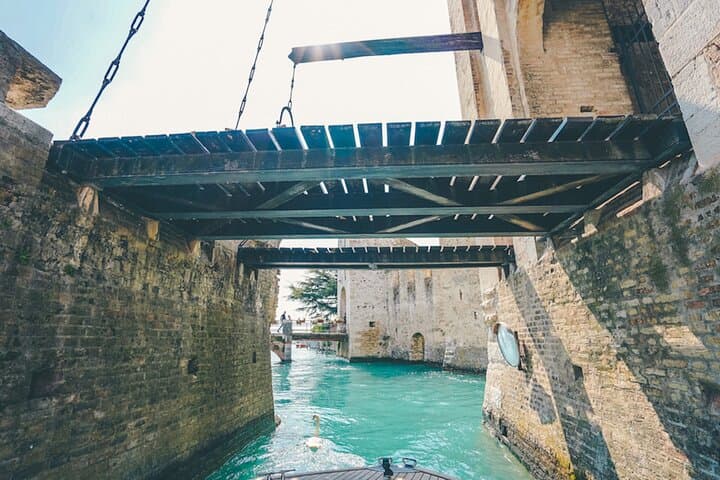 Best of Sirmione with Boat Tour and Grotte di Catullo