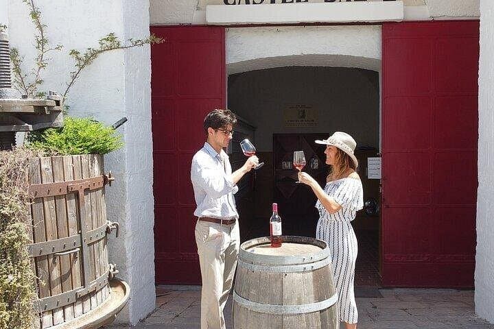 Historical Cellar Visit and Wine Tasting in Salento