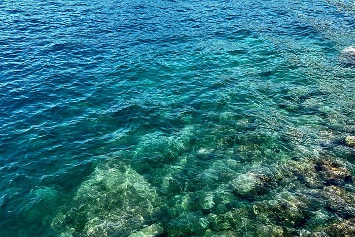 The crystal water of Positano
