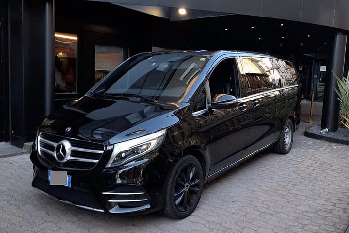 Fiumucino Rome Airport (FCO) to Trieste Cruise Port -Round-Trip Private Transfer