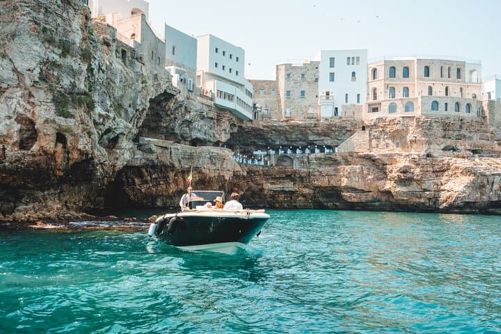 Polignano a Mare: Private Boat Tour with Champagne - 2 hours