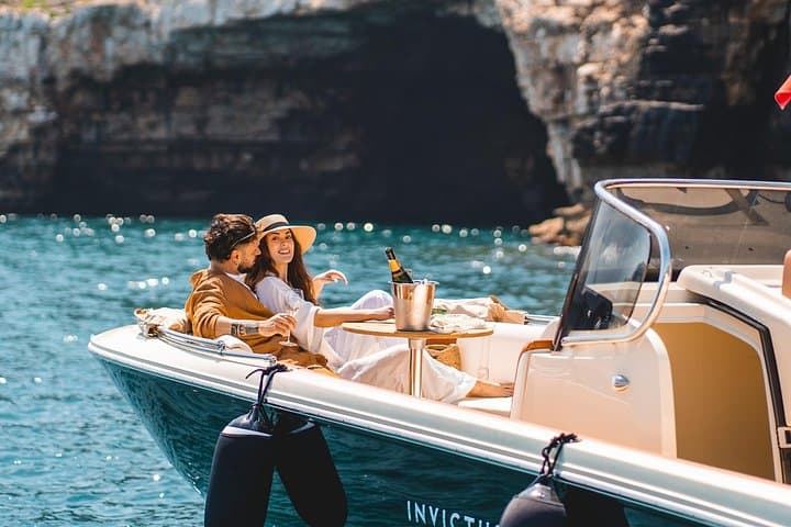 Polignano a Mare: Private Boat Tour with Champagne - 2 hours