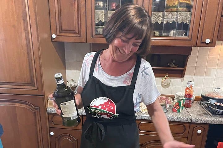 Private Home Cooking Class with Paola in Rome