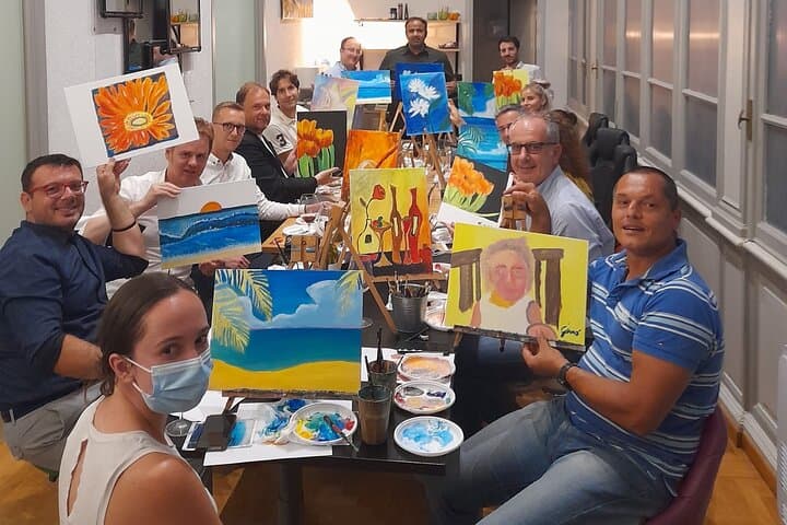 Paint n’ Sip in Rome: Unlimited Wine & Pizza in Piazza Navona