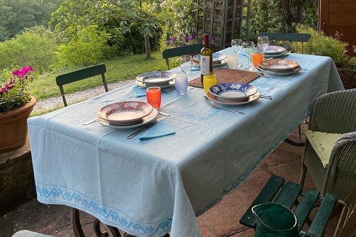 Florence Cooking Class in a Gorgeous Countryside Home with Maria