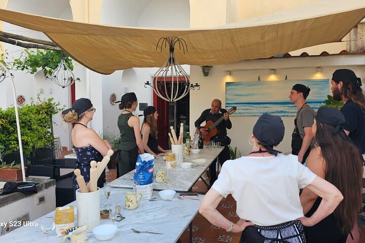 Pizza, pasta and mandolin!!!!