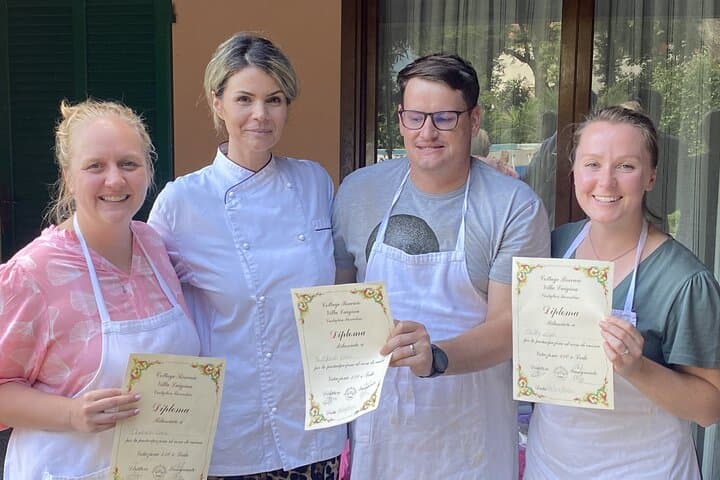 Cooking class in Tuscan Villa near Cortona