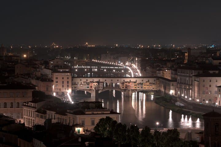 3 Hours Private Tour with Personal Photographer in Florence