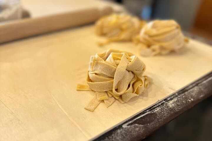 Cooking Class 2 Hour Spanish Steps - Fettucine and Tiramisù