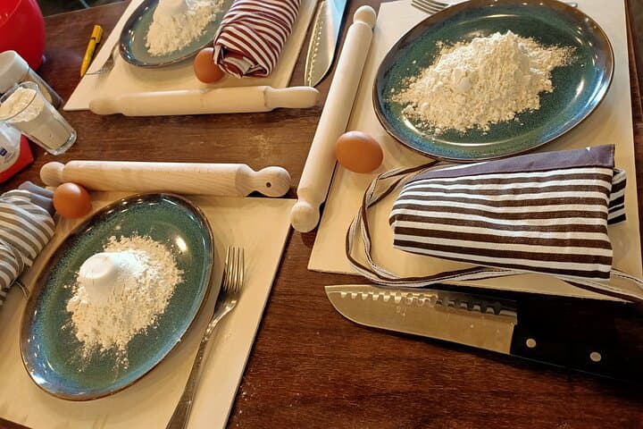 Cooking Class 2 Hour Spanish Steps - Fettucine and Tiramisù