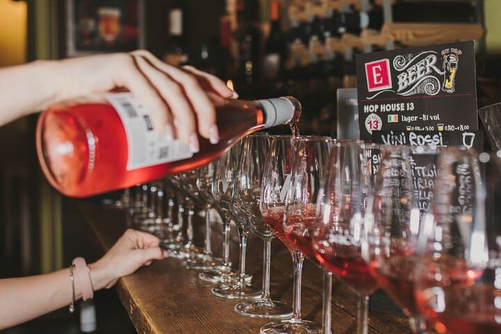 Rome: Wine Tasting in Trastevere with Food and Gelato