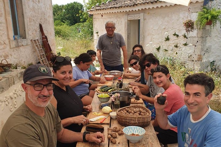 Slowlife Family Farm- Cook with us From Garden to Table Syracuse