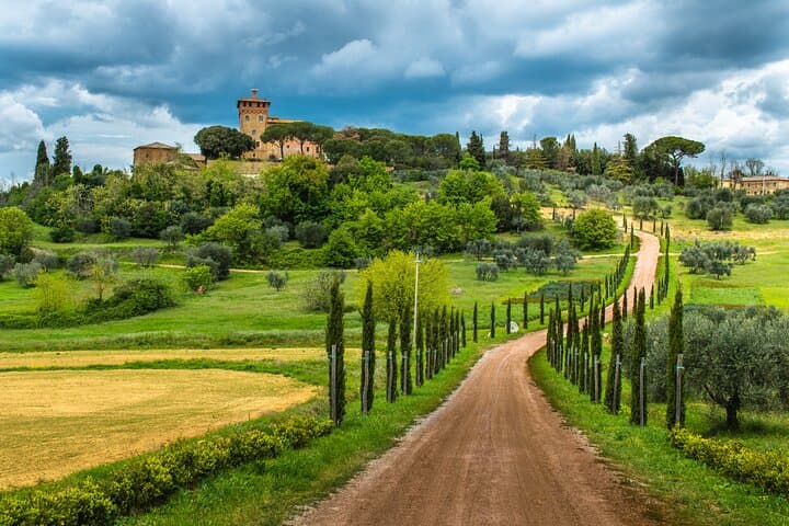 Tuscany from Rome by Private Car with Lunch and Wine Tasting