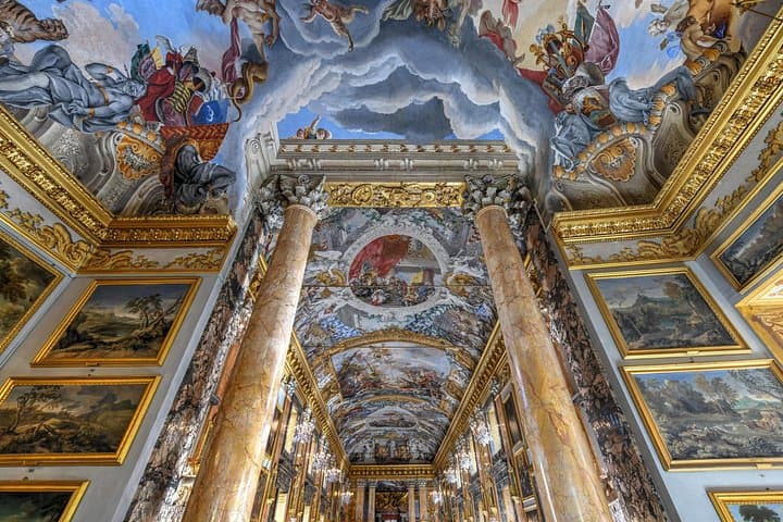 Tour of Galleria Colonna