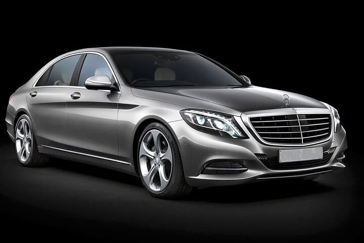 Private one way transfer from/to airport to/from hotel in Bari