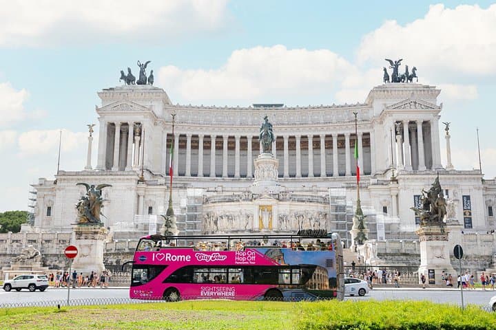 Hop-on Hop-off and Saint Mary Major with Audio Guide Option