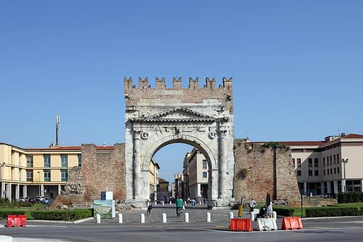 Semi-private Rimini Tour of City Highlights with Top-Rated Guide