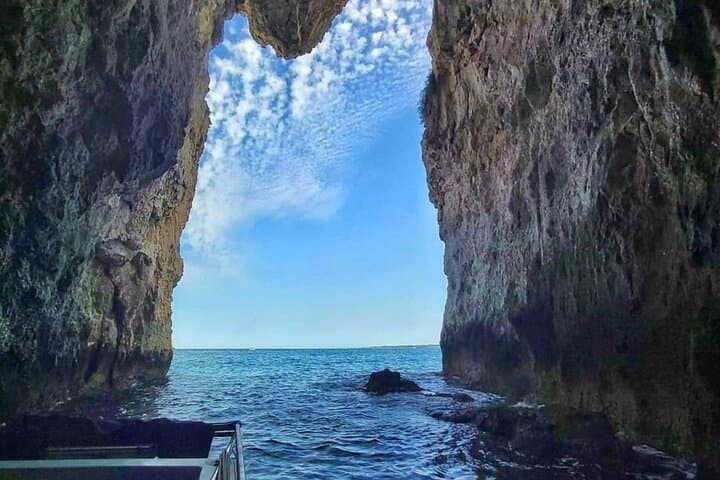 3 hours in Syracuse Boat Tour and Tuk tuk Tourist Tour