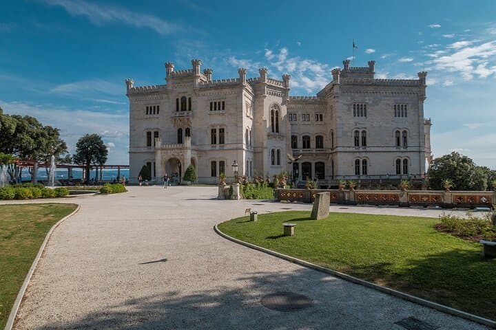 Private Direct Transfer From Venice to Trieste, up to 8 pax