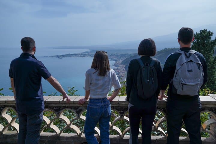 Guided tour of Giardini Naxos, Castelmola, Taormina from Catania