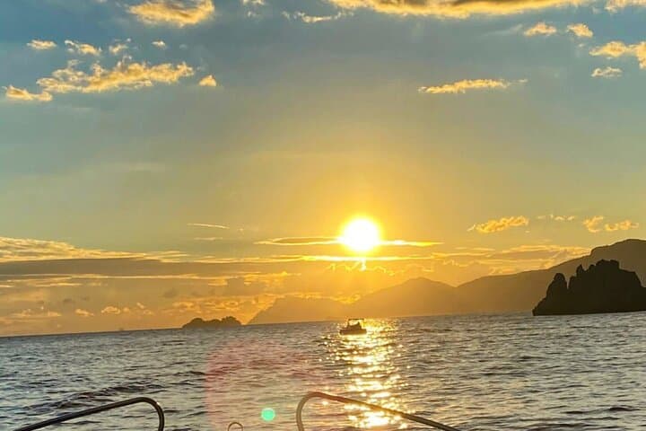 Sunset Group Boat Tour along the Amalfi Coast with Prosecco wine