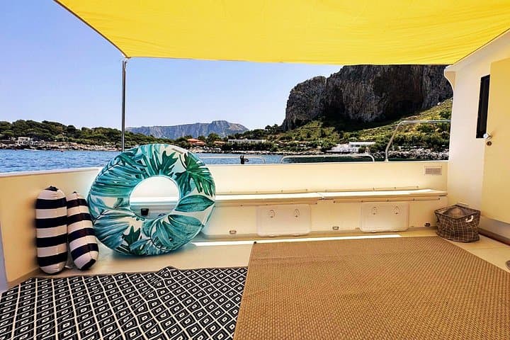 Boat Tour Mondello and Gulf of Palermo, with Aperitif (4 hours)