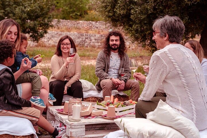 Historical Tour of Rural Park with 3 Apulian Wines Tasting
