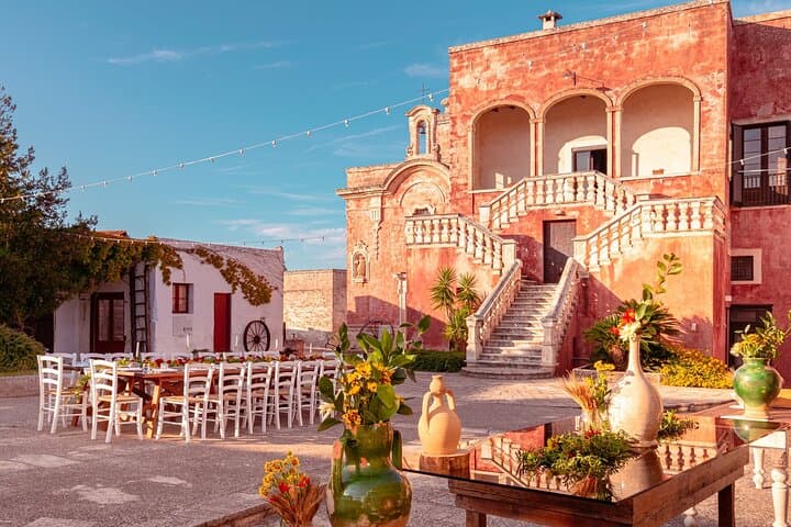 Historical Tour of Rural Park with 3 Apulian Wines Tasting