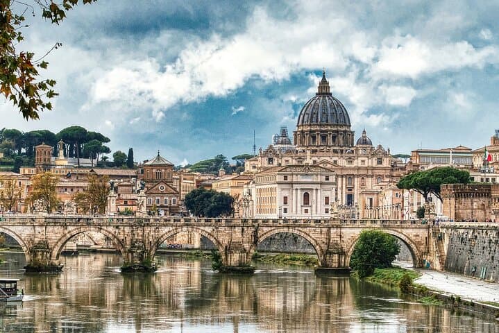St. Peter's Basilica, Square and Papal Grottoes Guided Tour