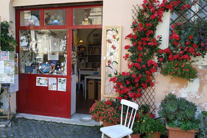 2/3 Hours Art Stained Glass Course in Trastevere
